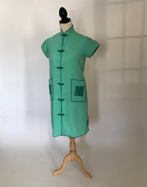 Vintage Rayon Asian Dress: Light Green Shift with… - image 10