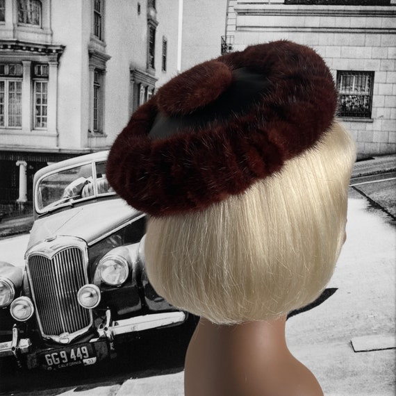 1960s Vintage Mink Pillbox Hat, Kiki by New Wadle… - image 4