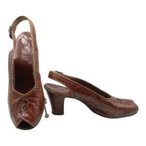 Vintage 1940s Alligator Heels, Madmoiselle Shoes, Peep Toe Slingback, Ball of Foot Cushion, Bufords Torrington Connecticut, 40s Reptile Shoe
