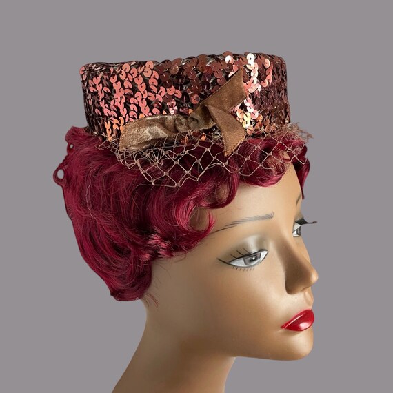 1950s vintage Red Velvet Bow Pillbox Hat with Veil Vintage 1950-60s Red Velvet Pillbox Hat w/ Birdcage Veil  main image 4