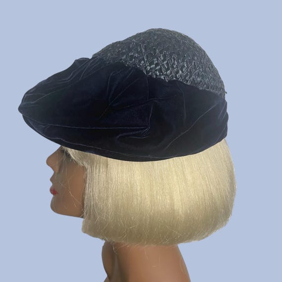 Vintage 1950s Navy Woven Straw Hat, netting, velvet ribbon Vintage Straw Hat With Navy Ribbon - Etsy main image 3