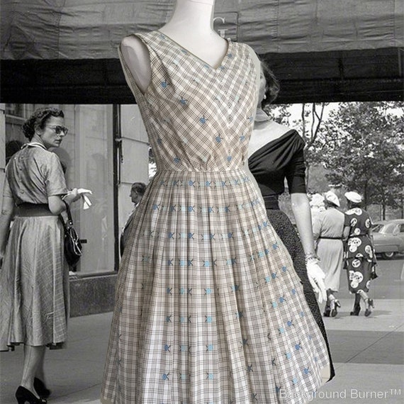 Vintage 1950s Cotton Dress, Sleeveless, Full Skir… - image 10