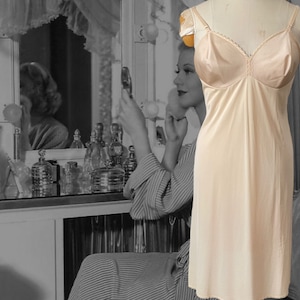 Vintage Lingerie Full Slip, Beige Vanity Fair, Nylon Dress Slip, Underwear, Sexy Slip Dress