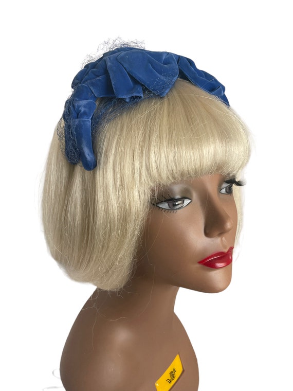 Vintage 1950s 1960s Headband Hat, Blue Velvet Ban… - image 4