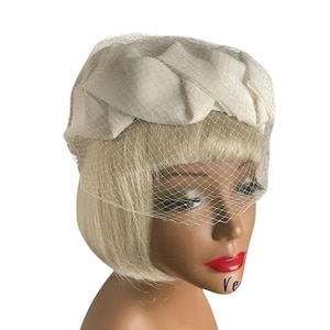 Vintage Organza Pillbox Hut mit Schleier - 1960s Cocktail Hut