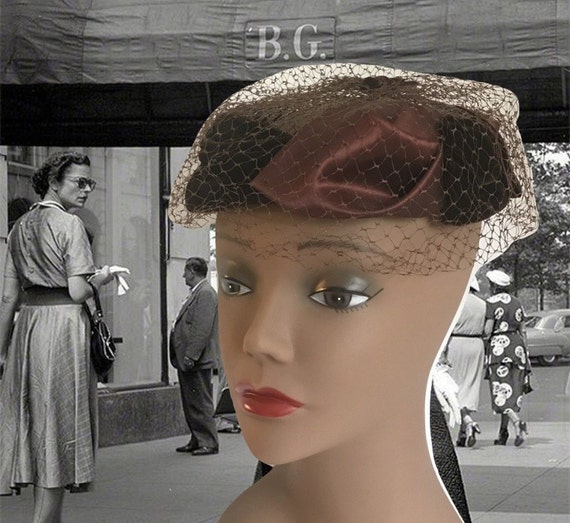 1960s Vintage Brown Velvet Halo Hat With Netting Veil - Etsy display picture 1