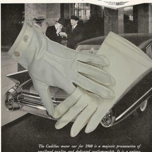 Vintage 1960s White Gloves, Cotton Knit Gloves for Women, Hand Stitched, 60s Accessories, Wedding Gloves, Vintage Formal Gloves, Over Wrist