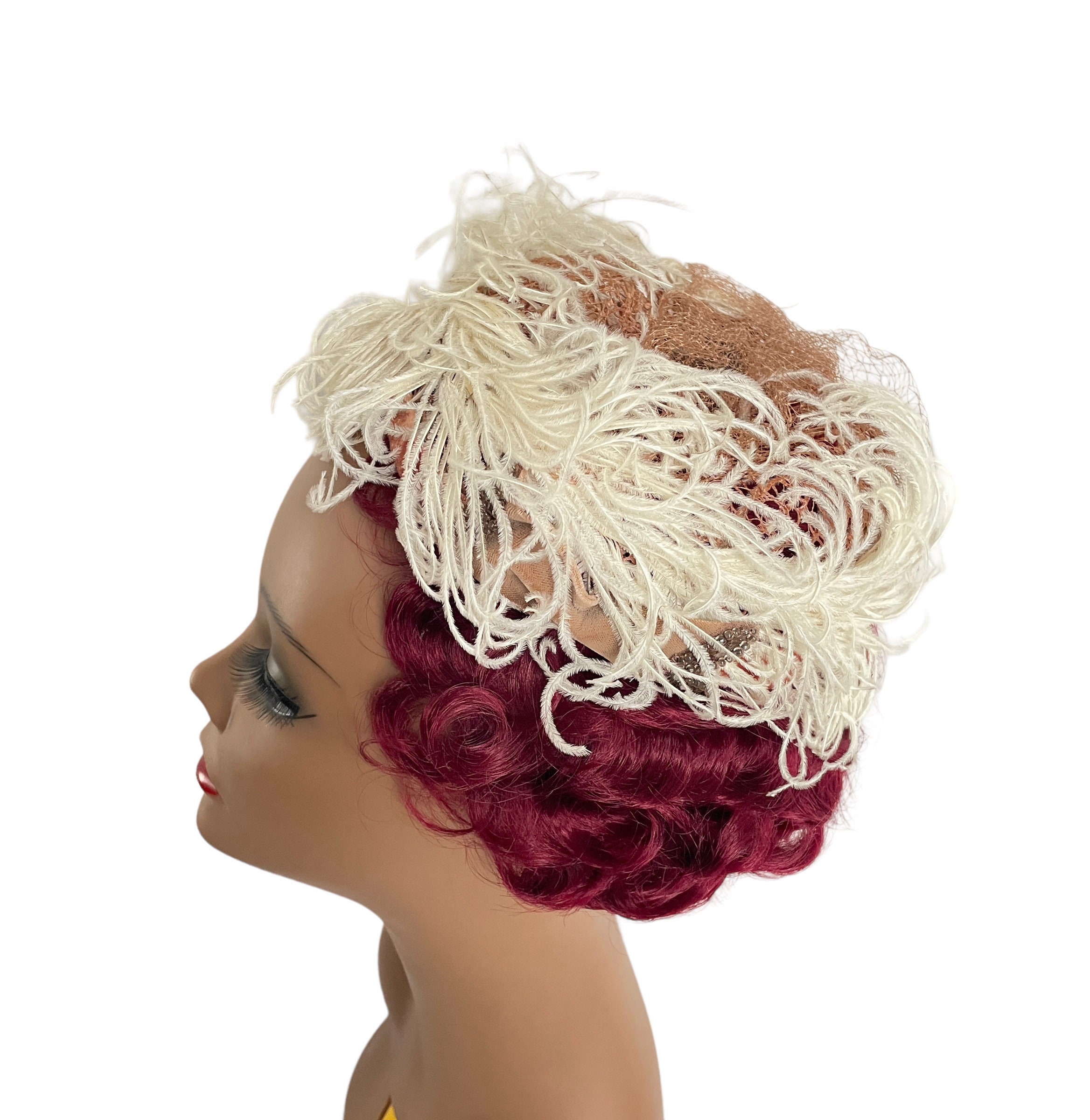 Vintage 1950s Ostrich Feather Pillbox Hat: Mid Century  display picture 2
