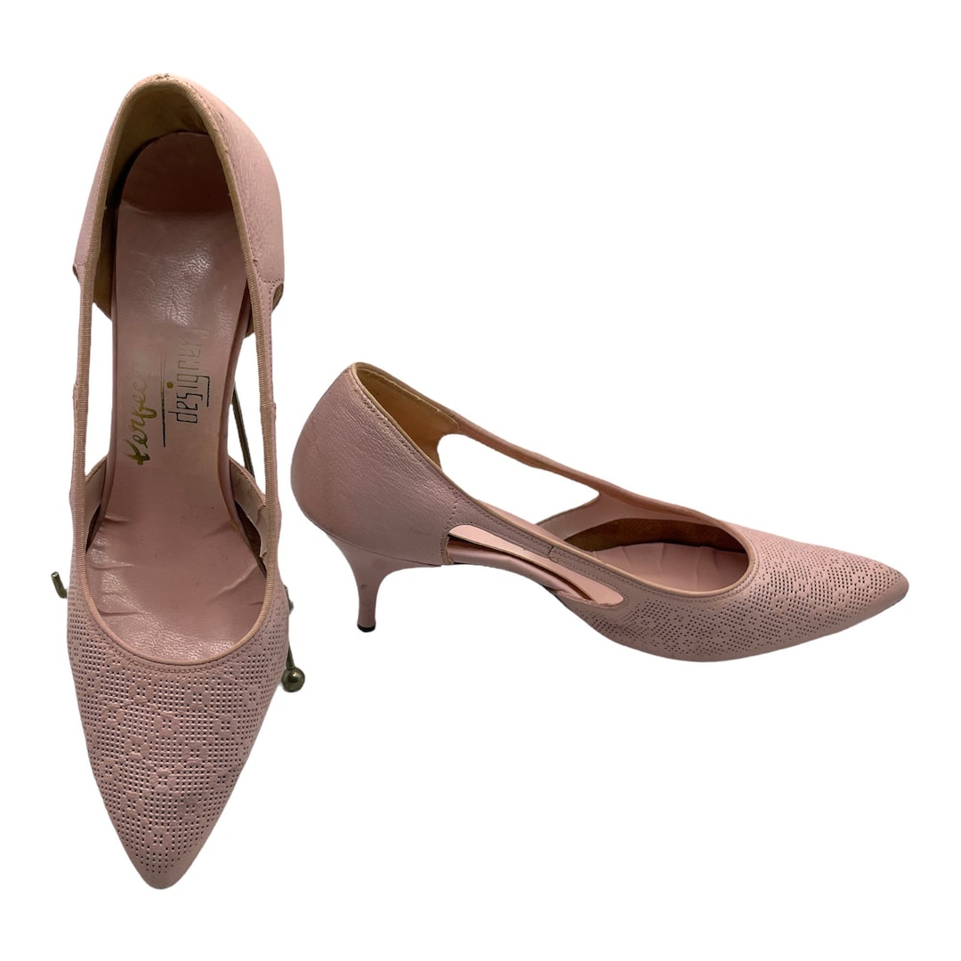 Vintage 1960s Pink Kitten Heel Shoes, Perfect Designer, Pointy Toes