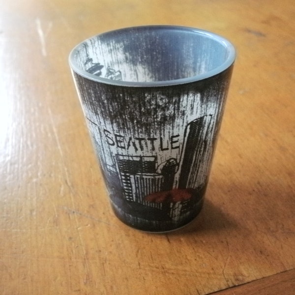 Vintage Souvenir Single Shotglass Shot Glass Seattle Skyline Wrap Around Graphics