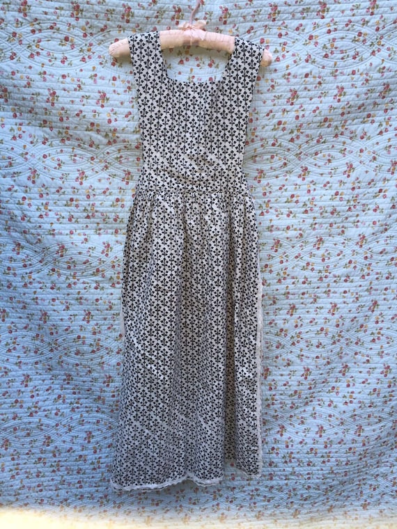 Vintage apron by Laura Ashley