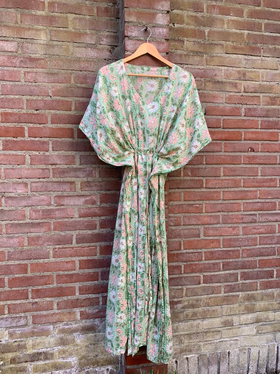 Vintage kaftan hippie dress - image 9