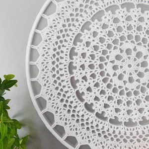 Crocheted Mandala Wall Hanging, Cotton Suncatcher, Cottage Chic Decor (30 or 45 cm) image 4