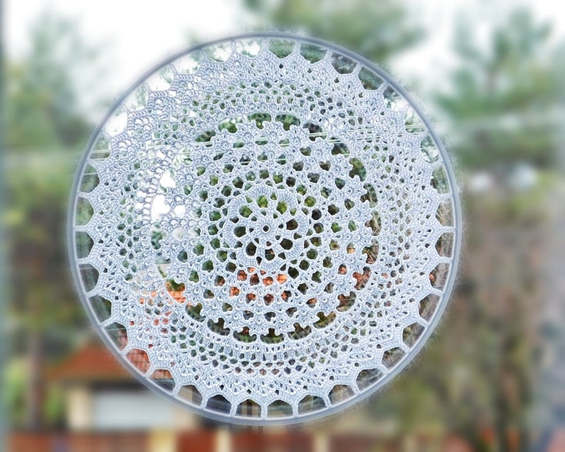 Crocheted Mandala Wall Hanging, Cotton Suncatcher, Cottage Chic Decor (30 or 45 cm) image 7