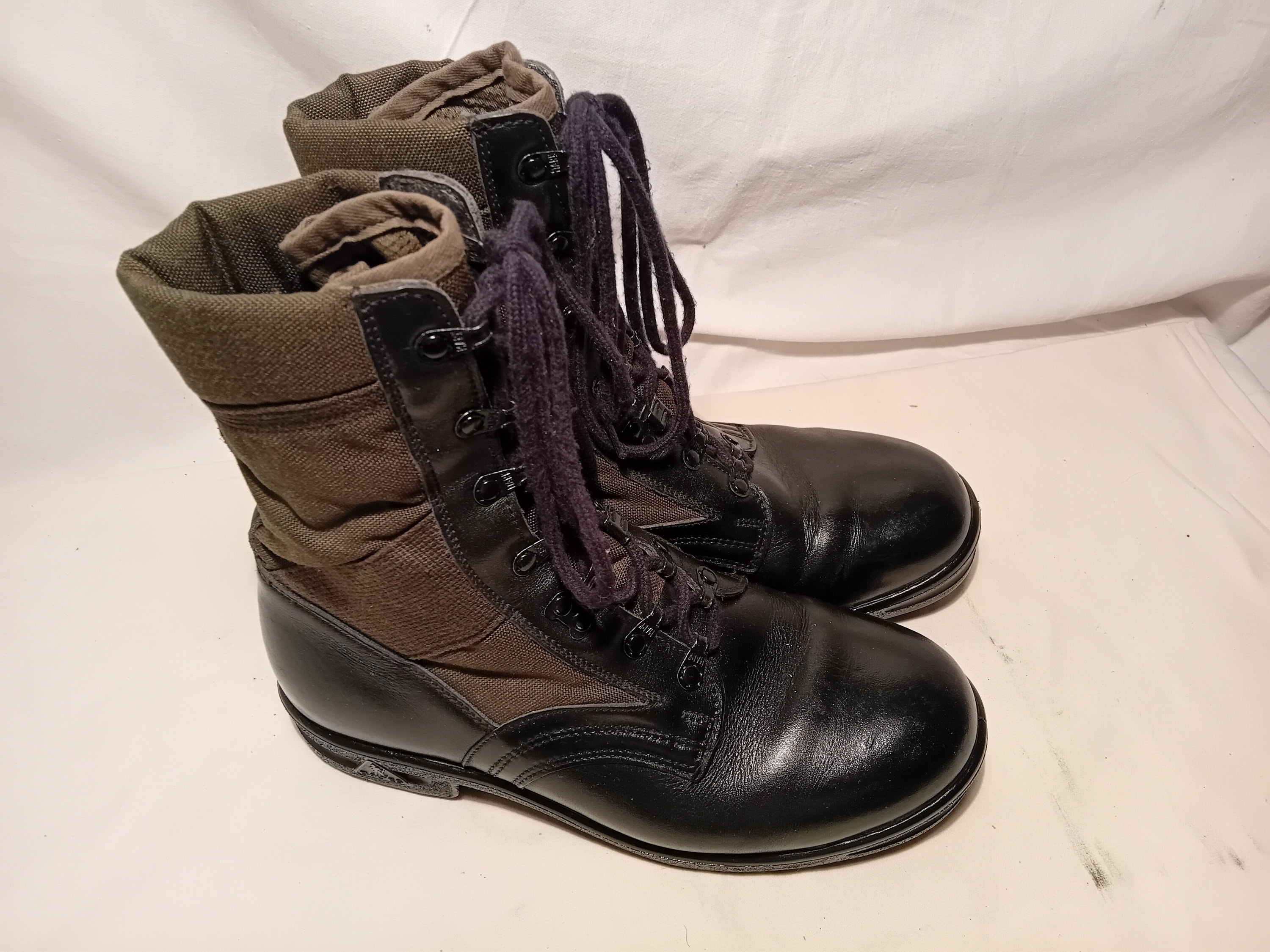 オーストリア軍 コンバットブーツ 美品 USA製 BELLEVILLE 実物 米軍 ホットウェザー コンバット