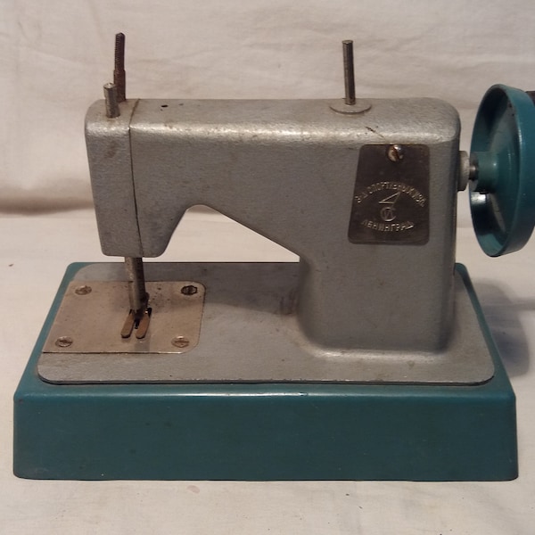 Vintage 1960's Children's Metal Mechanical Sewing Machine.Made in USSR.