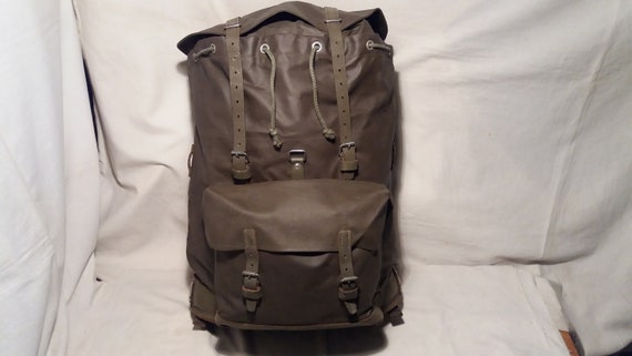 victorinox waterproof backpack