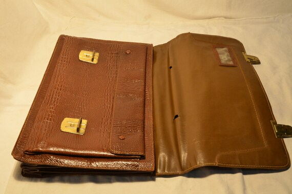 Vintage 1970's Brown Leather Legal / Business bag… - image 3