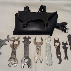 Étui en cuir noir vintage des années 1960 pour outils de vélo - SET