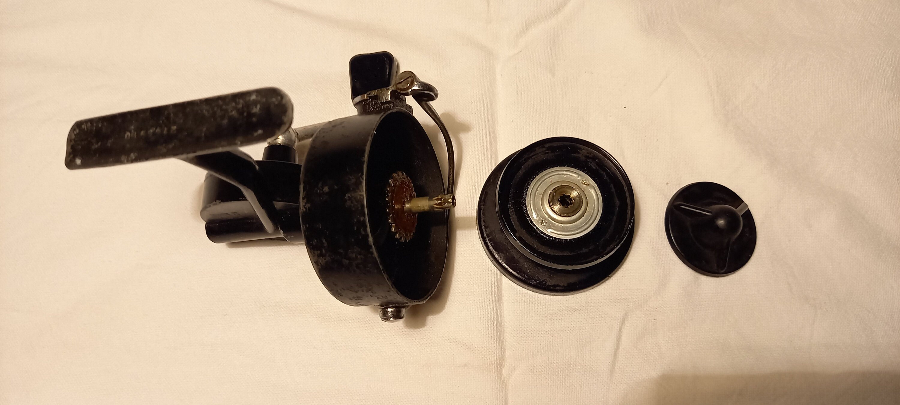 Garcia Mitchell 409 Right Hand Winding Spinning Reel Mint