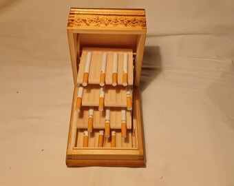 Vintage 1970&#39;s Handmade Wooden Cigarette Box - NEW