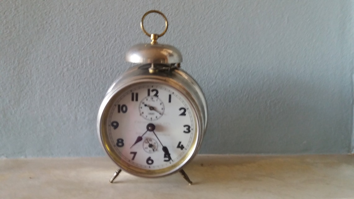 Vintage 1930's Mechanical Alarm Clock With Original Wooden Etsy