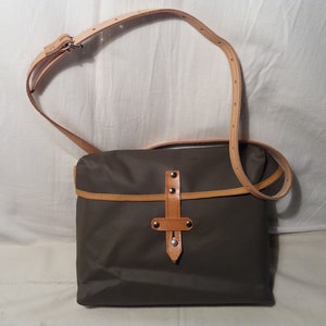 Vintage Swiss Army Waterproof Officer's Bag - Shoulder Bag - NEW
