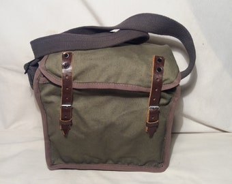 Vintage 1980's Military Green Canvas Bag - Shoulder Bag - NEW.