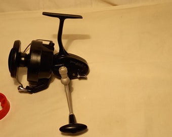 Vintage Garcia Mitchell 300 spinning reel 1970s France made w/CASE + xtra  SPOOL