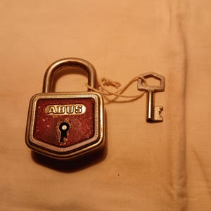 Vintage metalen hangslot uit de jaren 60,,ABUS'' - DUITSLAND