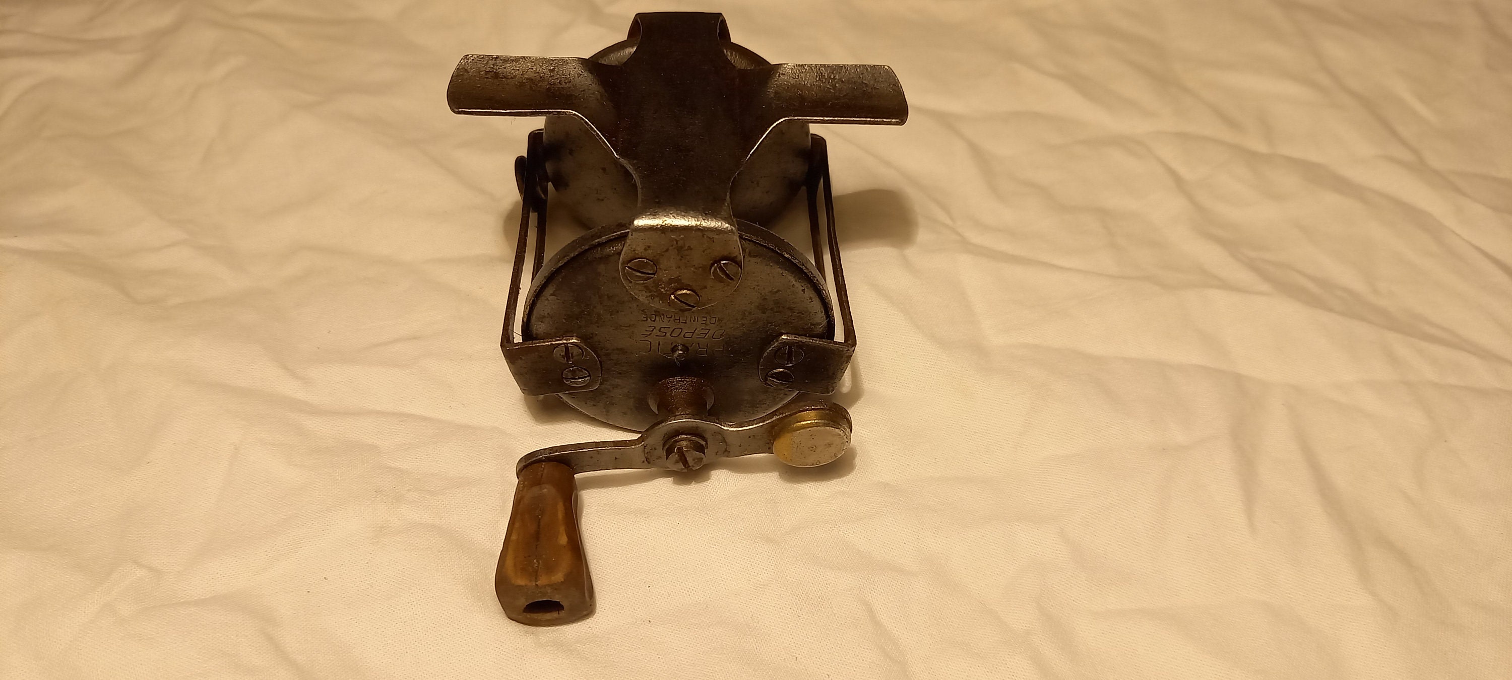 MOULINET DE PÊCHE ancien France marque PRATIC pêche rivière