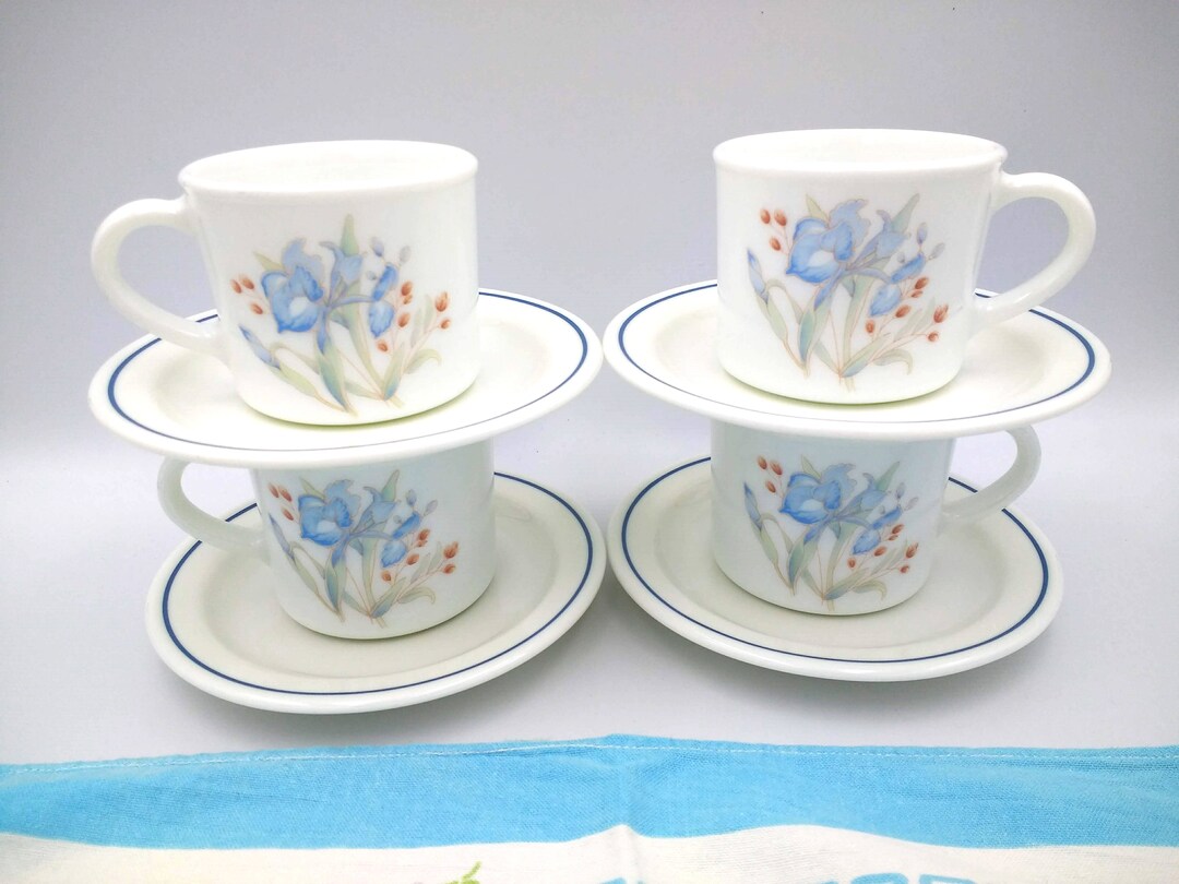 6 Pretty Blue Iris Pattern English Pyrex Original Tea Cups and Saucers ...