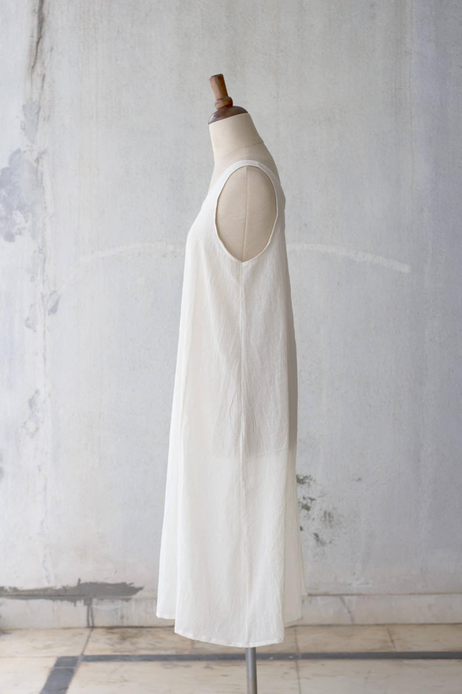 Slip Dress in White / Under Dress / Night Dress / Luxurious - Etsy