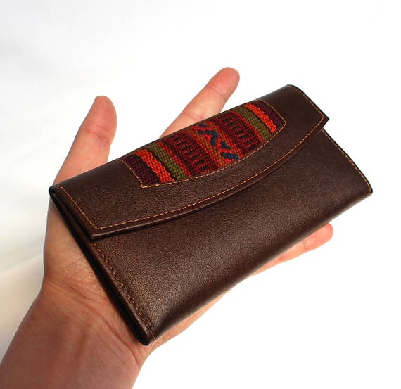 Cartera Mediana De Camionero Con Logotipo En Relieve N ° 1 Cartera Mediana De Camionero Con Logotipo En Relieve N ° 1