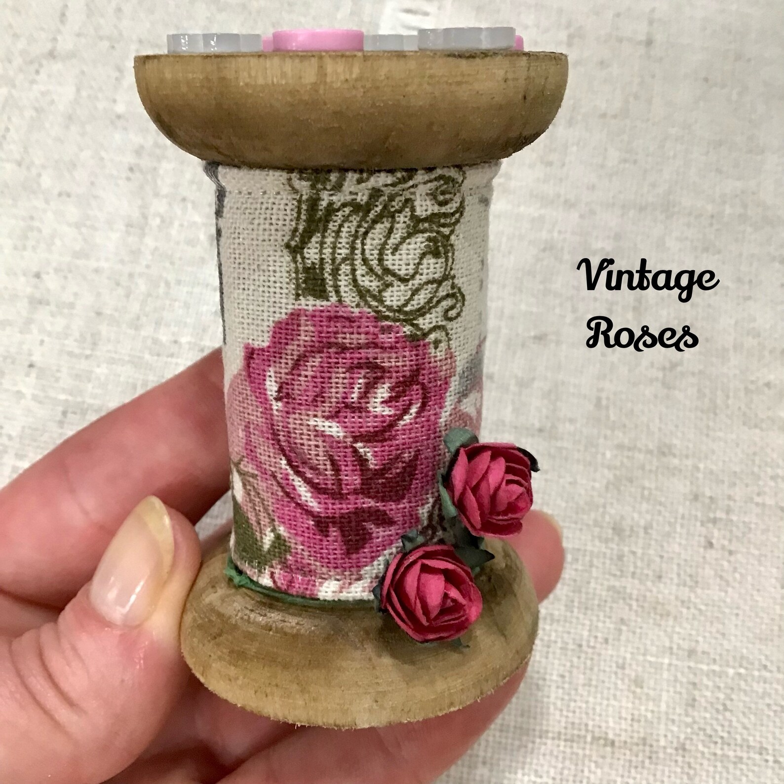 Rose Scissor Holder With Scissors / Vintage Roses - Etsy