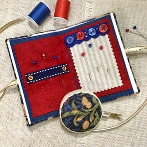 Iris Needle Case  / Handmade Needle Book / Sewing Accessories