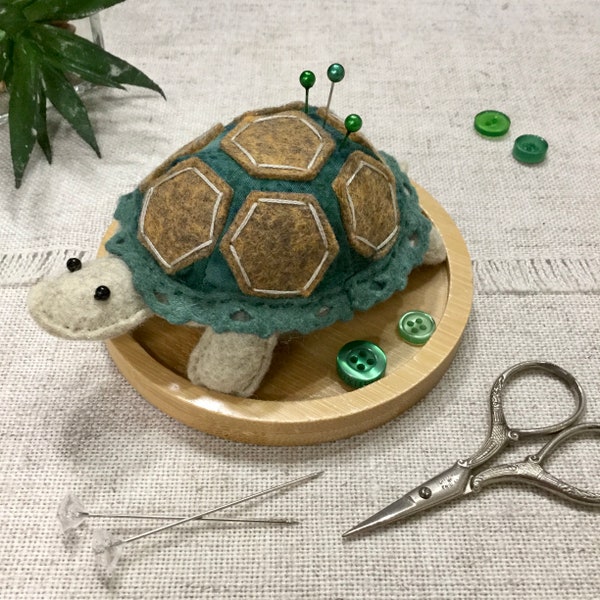 Schildpad speldenkussen / handgemaakte vilten schildpad