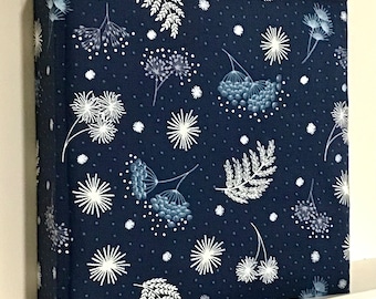 Large Photo Album / Fabric Covered / 6 x 4 Inch Photos / Traditional Style / Self Adhesive / 200 Photos / 300 Photos