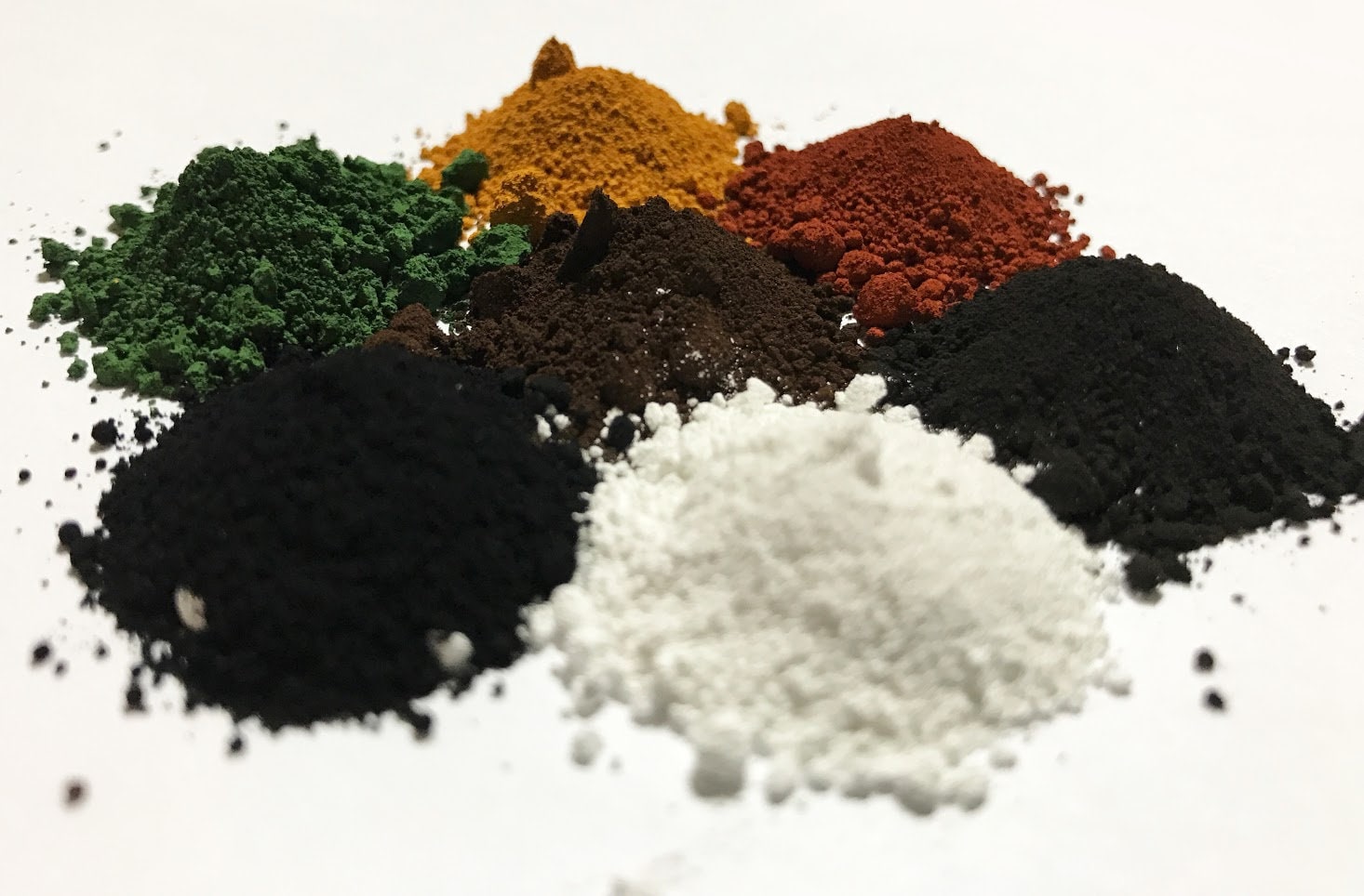 1-lb Red Iron Oxide Powder –