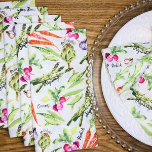 Vegetables Cotton Fabric Cloth Dinner Napkins - Fresh Veggies - Garden Lover&#39;s Gift - Farmers Market, Farmhouse Kitchen Table Decor Set of 4