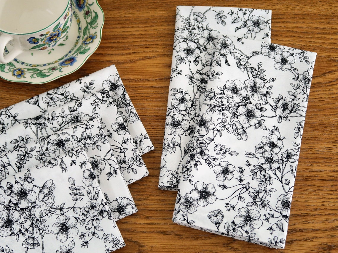 Black & White Floral Cloth Dinner Napkins Black White Etsy