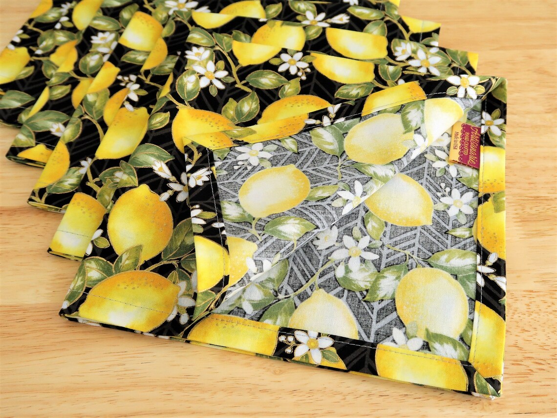 Lemons Cloth Dinner Napkins Lemons on Black Napkins Lemon Etsy