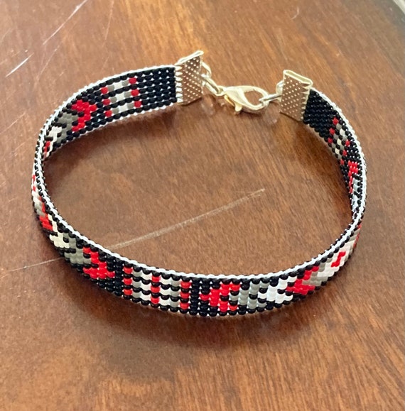 Red, Black, White, Gray Loom Beaded Narrow Bracelet
