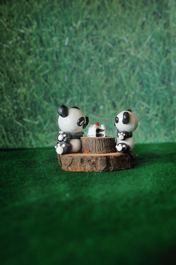 Let's Share Cake! Panda Pair