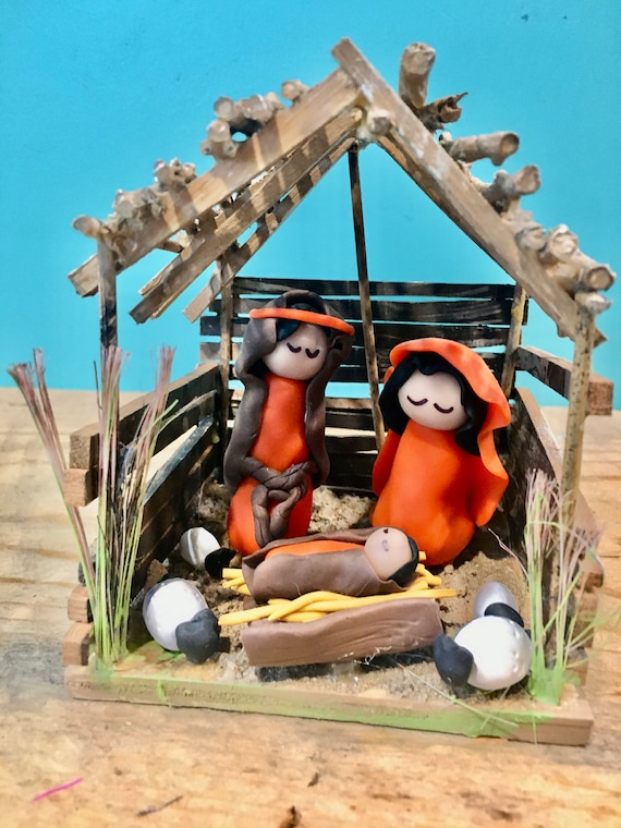 7 Piece Nativity in Handcrafted Stable