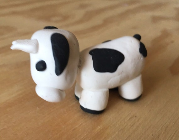 Nativity Cow Figurine