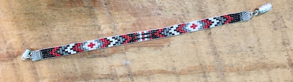 Red, Black, White, Gray Loom Beaded Narrow Bracelet