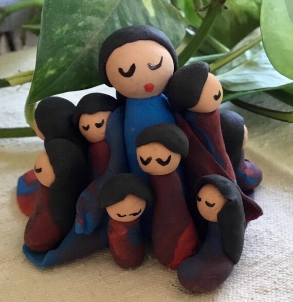 Native American Blue and Red Storyteller Figurine