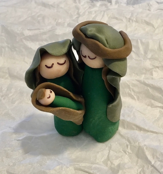 Green 3Figure One Piece Clay Nativity