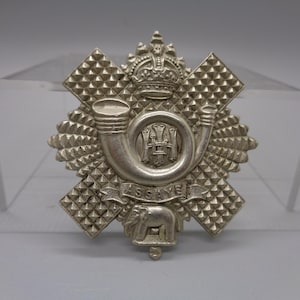 Vintage British Military Badges &quot;Highland Light Infantry Scottish Regiment HLI Cap Badge&quot;